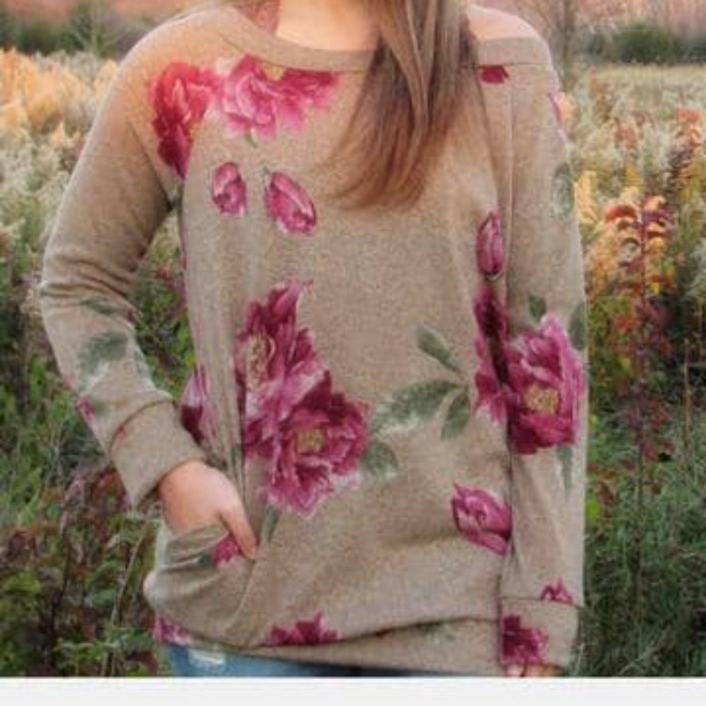 Bellamie Rose Floral Tunic Sweater with Pockets